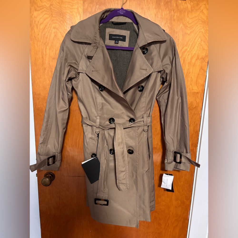 Jones New York Trench Coat NWT Size Small